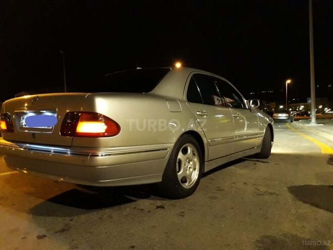Mercedes E 220 2000, 483,560 km - 2.2 л - Bakı