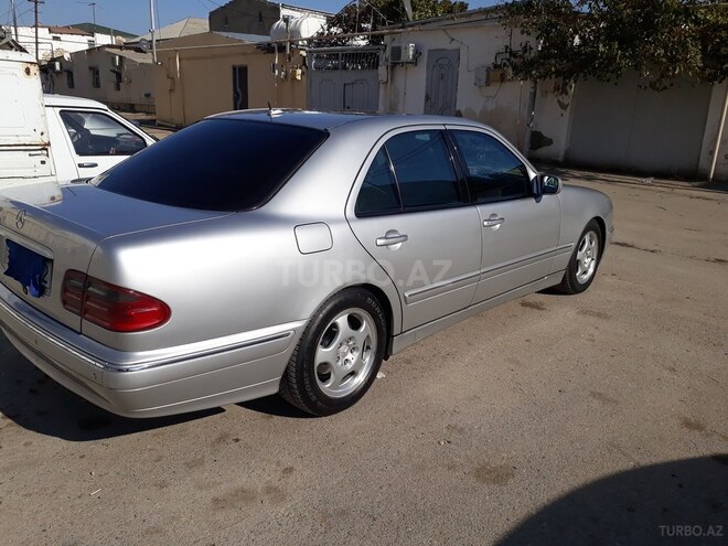 Mercedes E 220 2000, 483,560 km - 2.2 л - Bakı
