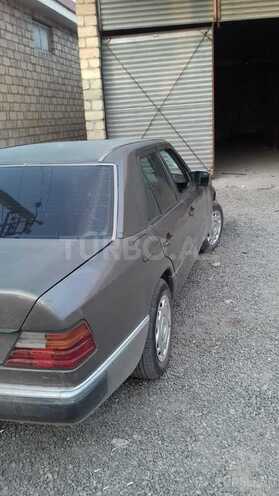 Mercedes E 200 1990, 450,000 km - 2.0 l - Cəlilabad