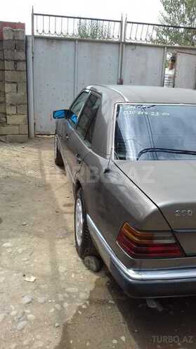 Mercedes E 200 1990, 450,000 km - 2.0 l - Cəlilabad