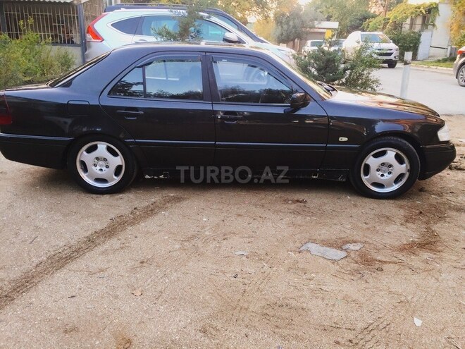Mercedes C 200 1995, 590,000 km - 2.2 л - Bakı