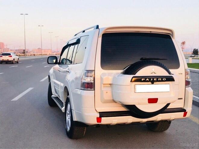 Mitsubishi Pajero 2007, 166,000 km - 3.0 l - Bakı