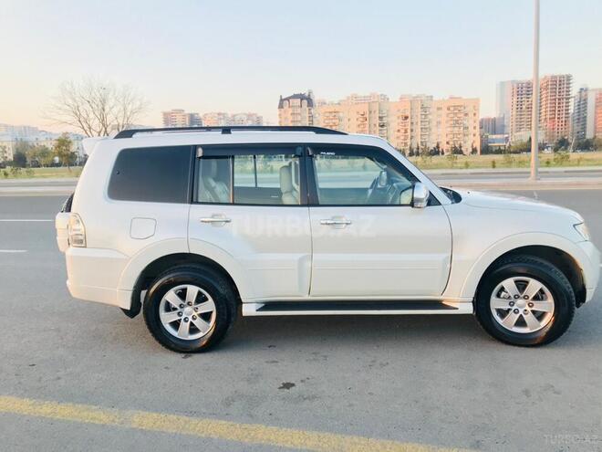 Mitsubishi Pajero 2007, 166,000 km - 3.0 l - Bakı