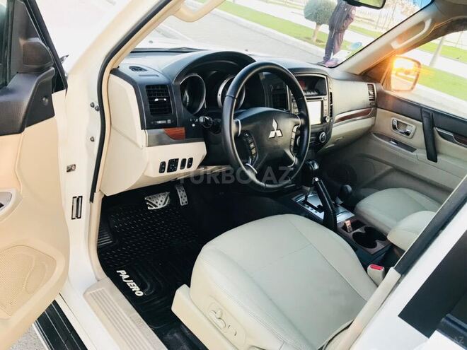 Mitsubishi Pajero 2007, 166,000 km - 3.0 l - Bakı