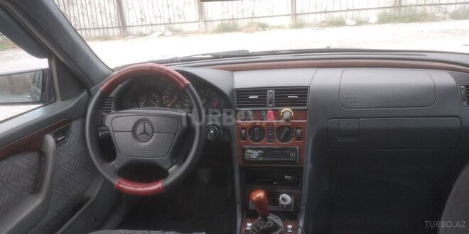 Mercedes C 200 1994, 250,000 km - 2.0 l - Bakı