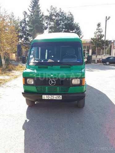 Mercedes 208 D 1993, 409,235 km - 2.3 l - Sabirabad