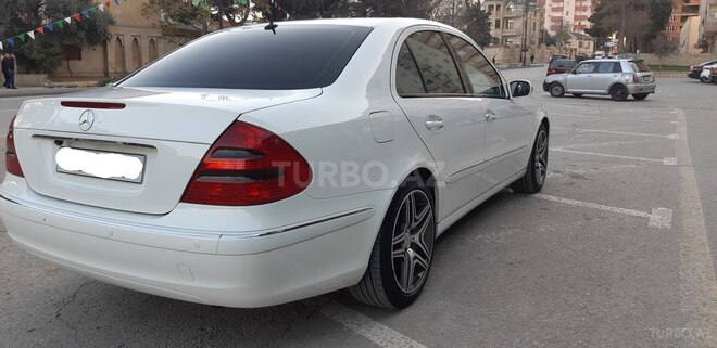 Mercedes E 240 2002, 241,000 km - 2.6 l - Bakı