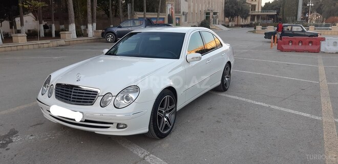 Mercedes E 240 2002, 241,000 km - 2.6 l - Bakı
