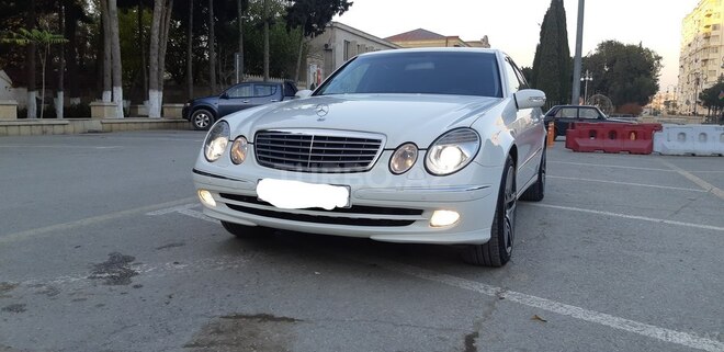 Mercedes E 240 2002, 241,000 km - 2.6 l - Bakı