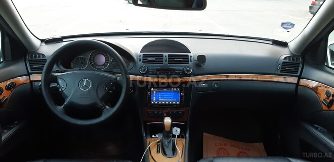 Mercedes E 240 2002, 241,000 km - 2.6 l - Bakı