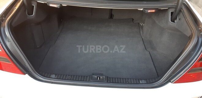 Mercedes E 240 2002, 241,000 km - 2.6 l - Bakı