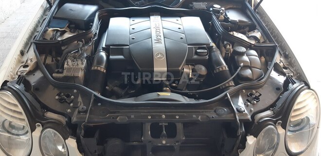 Mercedes E 240 2002, 241,000 km - 2.6 l - Bakı