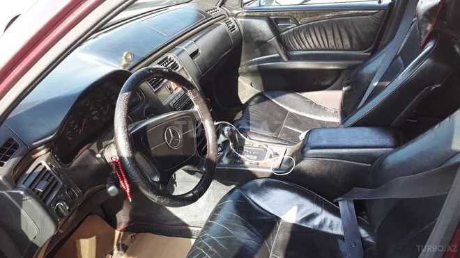 Mercedes E 250 1996, 136,000 km - 2.5 l - Bakı