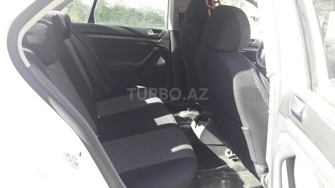 Volkswagen Jetta 2008, 178,000 km - 1.6 л - Bakı
