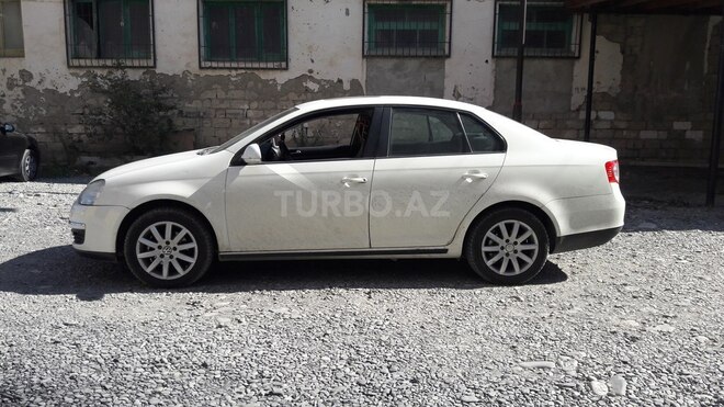 Volkswagen Jetta 2008, 178,000 km - 1.6 л - Bakı