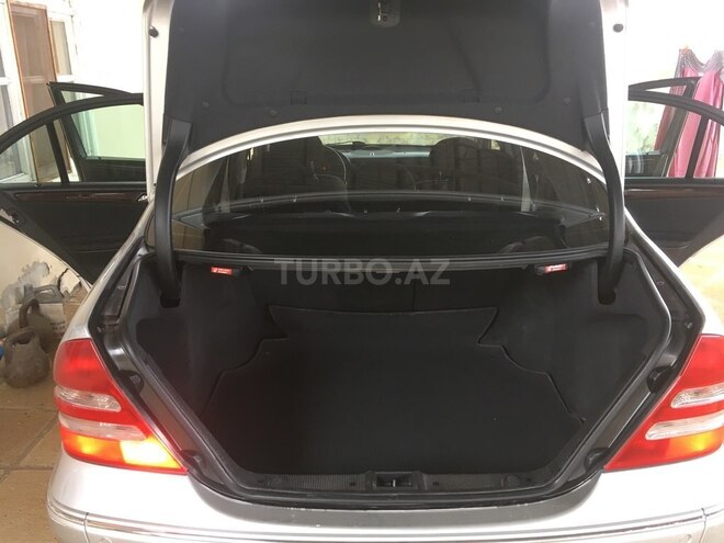 Mercedes C 240 2001, 143,408 km - 2.6 l - Şirvan