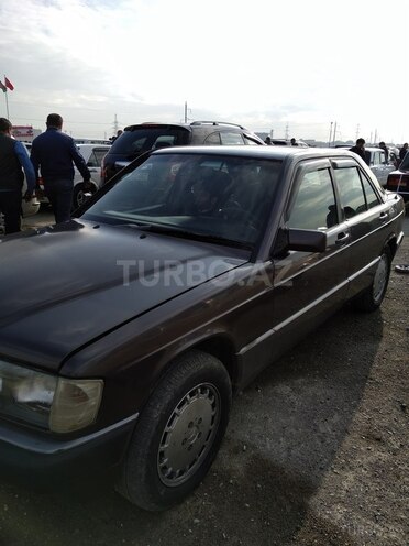 Mercedes 190 1993, 596,436 km - 1.8 l - Saatlı