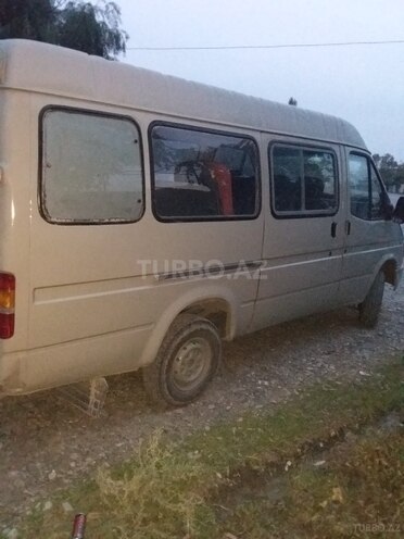 Ford Transit 1991, 938,000 km - 2.5 l - İsmayıllı