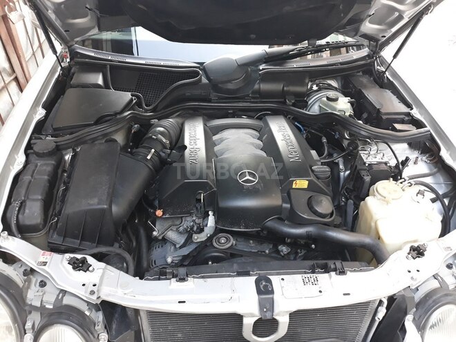 Mercedes E 320 1999, 216,000 km - 3.2 l - Bakı