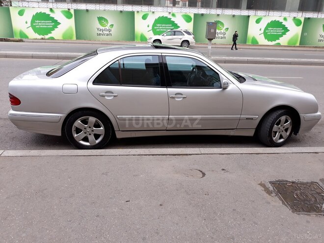 Mercedes E 320 1999, 216,000 km - 3.2 l - Bakı