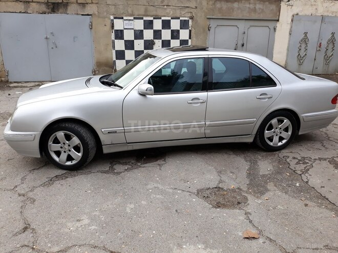 Mercedes E 320 1999, 216,000 km - 3.2 l - Bakı