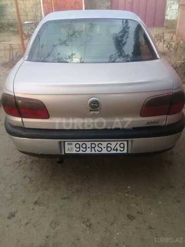 Opel Omega 1995, 200,000 km - 2.5 л - Bakı