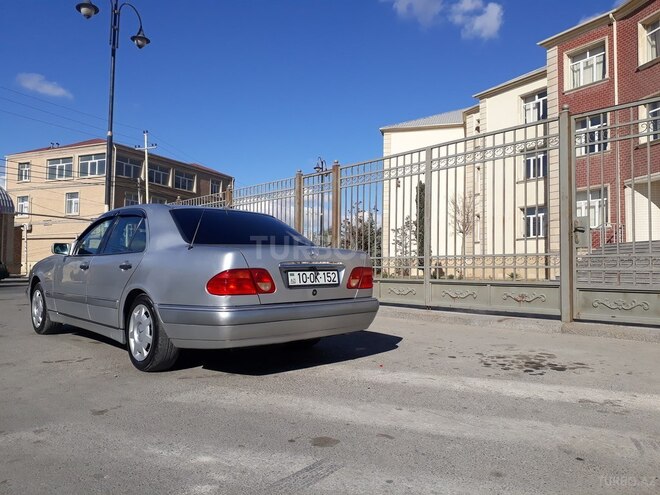 Mercedes E 230 1995, 370,000 km - 2.3 l - Bakı