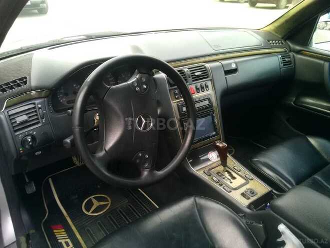 Mercedes E 220 2000, 414,000 km - 2.2 л - Bakı