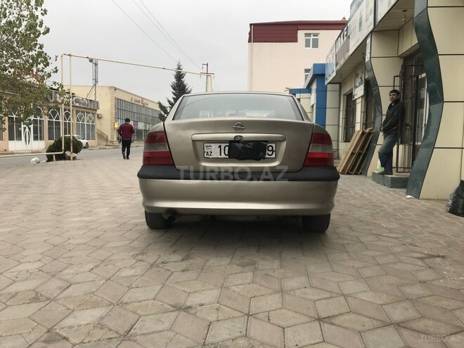 Opel Vectra 1996, 280,000 km - 1.6 l - Sumqayıt