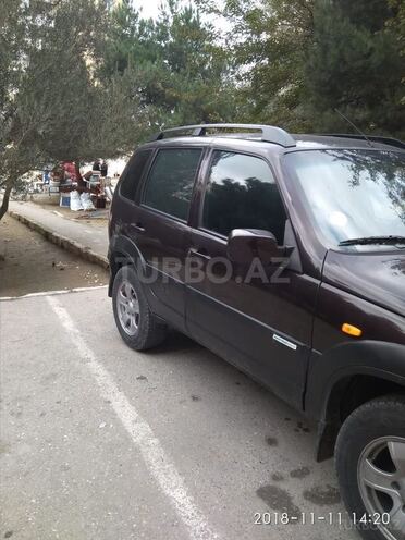 Chevrolet Niva 2011, 76,320 km - 1.7 l - Bakı