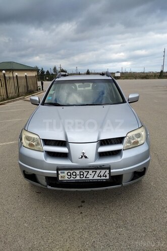 Mitsubishi Outlander 2004, 282,000 km - 2.4 л - Bakı