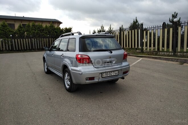 Mitsubishi Outlander 2004, 282,000 km - 2.4 л - Bakı