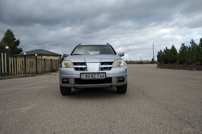 Mitsubishi Outlander 2004, 282,000 km - 2.4 л - Bakı