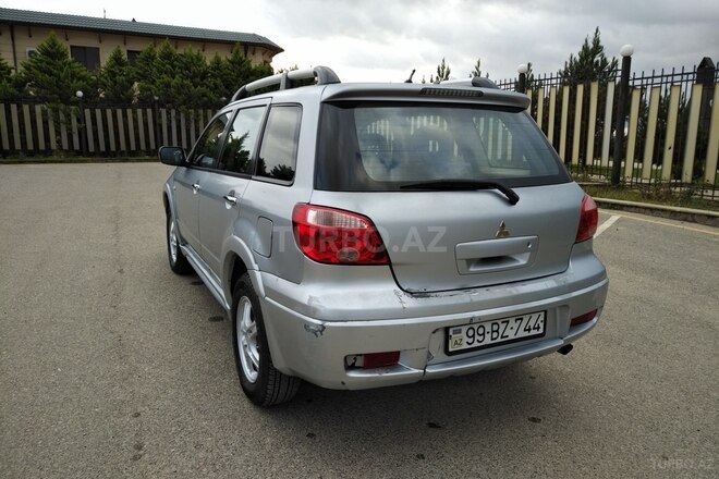 Mitsubishi Outlander 2004, 282,000 km - 2.4 л - Bakı