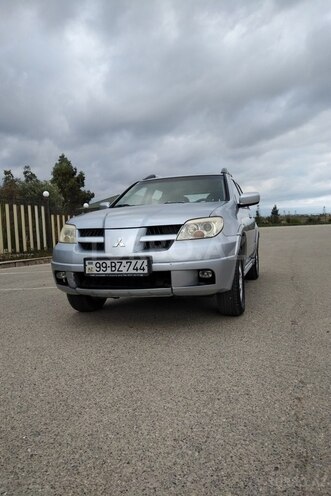 Mitsubishi Outlander 2004, 282,000 km - 2.4 л - Bakı