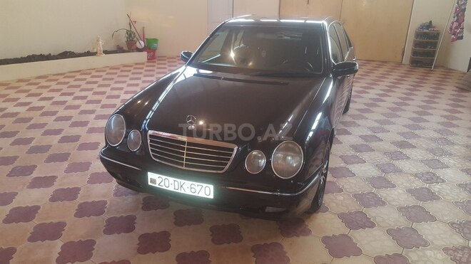 Mercedes E 240 1999, 275,577 km - 2.4 l - Gəncə