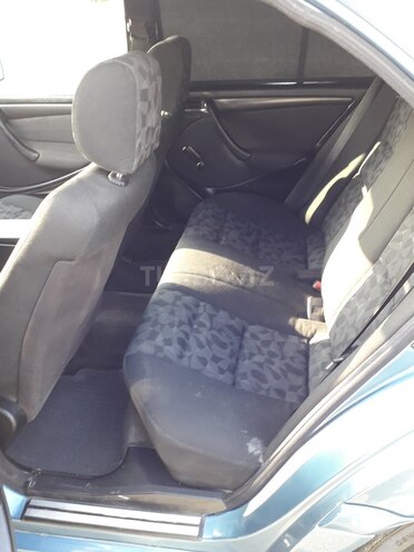 Mercedes C 200 1999, 240,000 km - 2.0 л - Gəncə