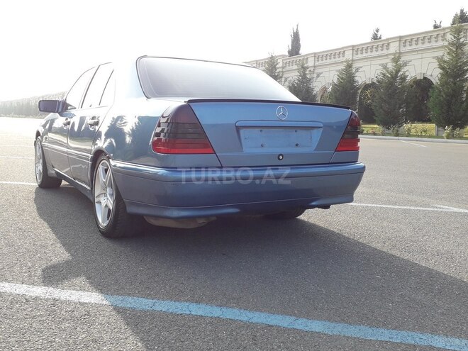 Mercedes C 200 1999, 240,000 km - 2.0 л - Gəncə