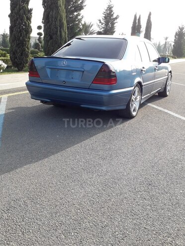 Mercedes C 200 1999, 240,000 km - 2.0 л - Gəncə