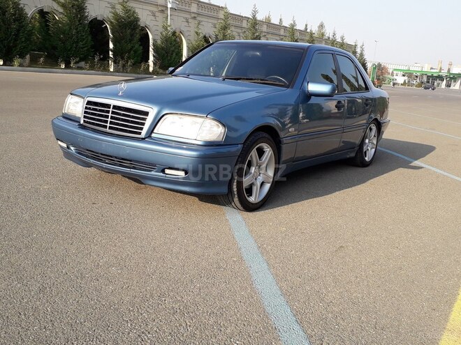 Mercedes C 200 1999, 240,000 km - 2.0 л - Gəncə