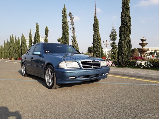 Mercedes C 200 1999, 240,000 km - 2.0 л - Gəncə