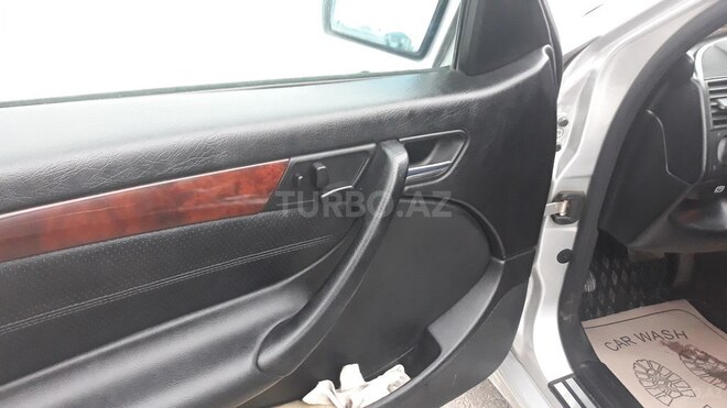 Mercedes C 230 1999, 194,551 km - 2.3 l - Bakı