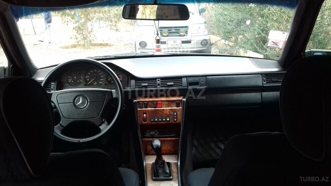 Mercedes E 200 1991, 370,000 km - 2.0 l - Bakı