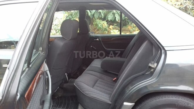 Mercedes E 200 1991, 370,000 km - 2.0 l - Bakı