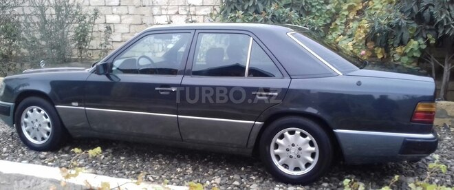 Mercedes E 200 1991, 370,000 km - 2.0 l - Bakı