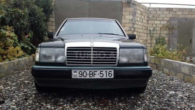 Mercedes E 200 1991, 370,000 km - 2.0 l - Bakı