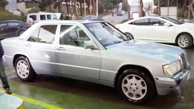 Mercedes 190 1991, 285,672 km - 1.8 l - Bakı