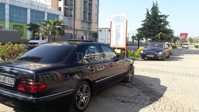 Mercedes E 230 1996, 306,800 km - 2.3 l - Masallı