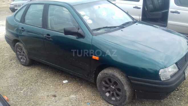 Volkswagen Polo 1995, 235,214 km - 1.5 л - Sumqayıt