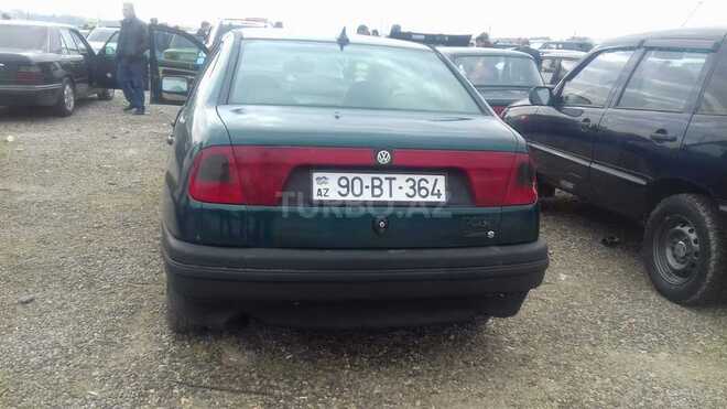 Volkswagen Polo 1995, 235,214 km - 1.5 л - Sumqayıt